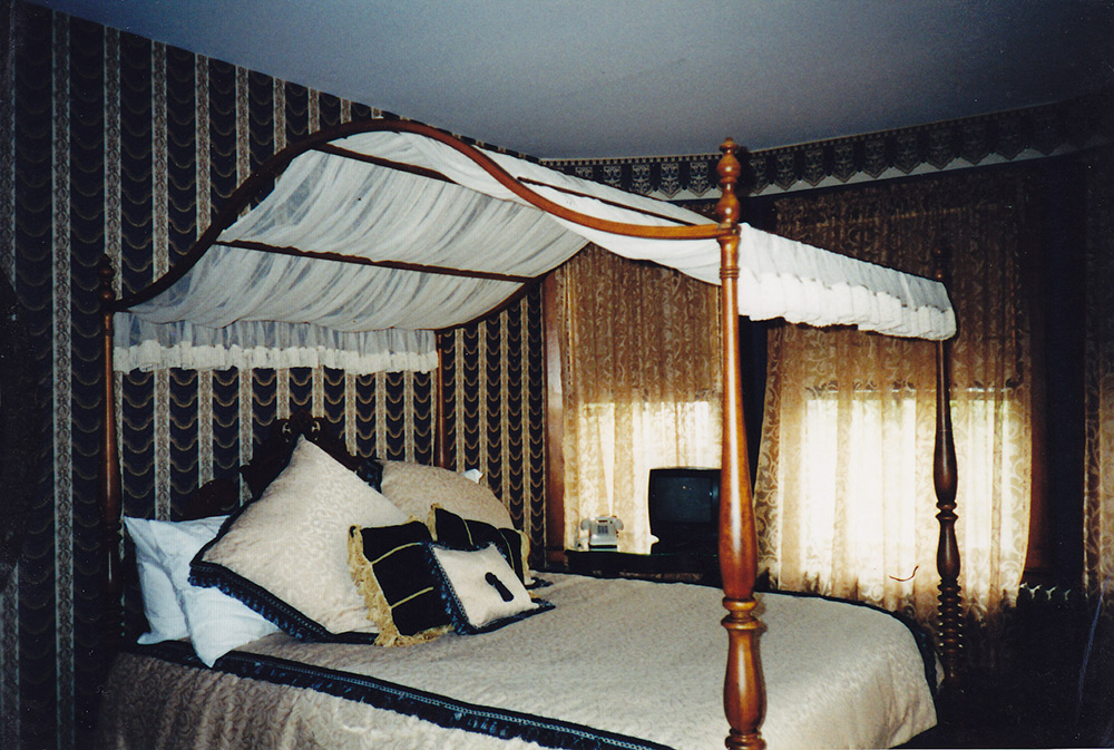 bed-canopies-2.jpg